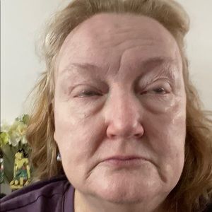 Meet your Posher, Leslie